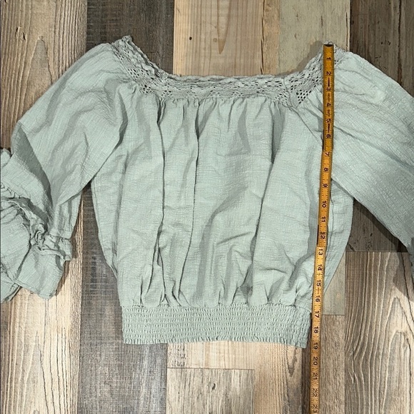 Listicle Green Ruffled Sleeve top - Picture 2 of 4